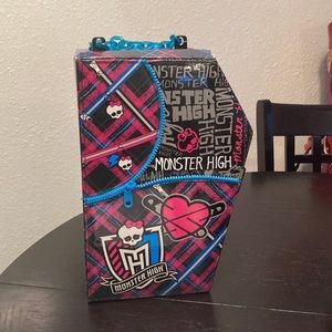 Monster High Draculocker Coffin Doll Carrying Case